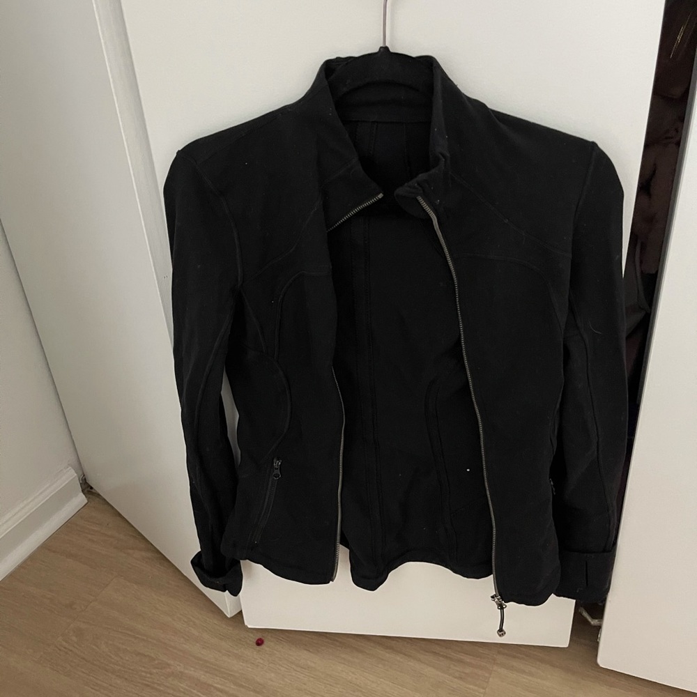 Lululemon zip-up black